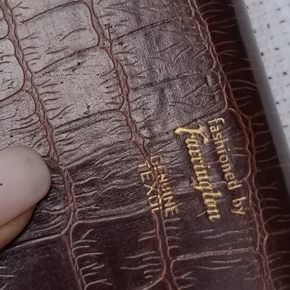 Vintage Scenic 60's brass and croc embossed box - Picture 5 of 8